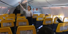1 minuto faRyanair aumenterà le dimensioni ammesse per i bagagli a mano gratuitiCioè per gli zaini che si possono mettere sotto al sedile, non i trolley a pagamento