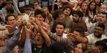 Quando 25mila persone manifestarono per la birraSuccesse trent'anni fa, e se oggi in Baviera si può bere birra fino a una certa ora è in gran parte merito loro
