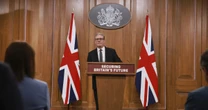 Ora pure i Laburisti vogliono «riprendere il controllo» dei confiniIl primo ministro britannico Keir Starmer ha presentato un piano per ridurre l'immigrazione, con una retorica e slogan identici a quelli della destra