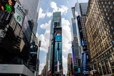 2 minuti faSi è aperta la stagione delle “mega IPO”Cioè delle quotazioni in borsa eccezionali: ha iniziato SpaceX, ne arriveranno altre, e ci si chiede quanto siano davvero giustificate