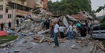 2 minuti faIn Turchia sono crollati una decina di edifici a causa di un terremoto di magnitudo 6.1