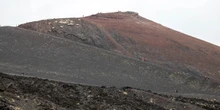 2 minuti faSi è aperta una nuova bocca effusiva sulla cima dell’Etna