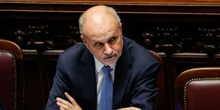 2 minuti faIl governo ha nominato due medici scettici sui vaccini nel gruppo di esperti sui vacciniIl loro compito è proprio dare pareri scientifici: sulla scelta ci sono già diverse perplessità