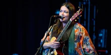 1 minuto faUn’altra canzone di Rachael YamagataChe vita fanno i libri che nessuno prende in prestito?
