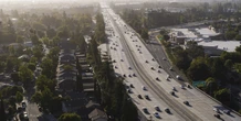 5 minuti faI ritmi di lavoro cinesi della Silicon ValleySempre più spesso le aziende tecnologiche statunitensi pretendono turni massacranti, ispirati al modello cosiddetto 996