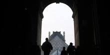pochi secondi faPerché i gioielli rubati al Louvre non erano assicuratiLa legge francese lo vieta, ma sarebbe comunque costato troppo