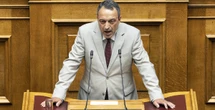 Gli Spartani, partito di estrema destra appoggiato da Alba Dorata, sono rimasti in dueÈ il numero dei deputati del loro gruppo parlamentare dopo grosse divisioni interne e una sentenza di un tribunale greco