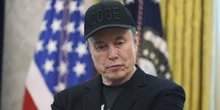Elon Musk dice che forse ha esagerato, nel litigio con TrumpHa scritto di essersi pentito «di alcuni post» del loro scambio di insulti reciproci sui social
