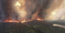 In Canada più di 17mila persone devono essere evacuate a causa dei grandi incendi nella provincia di Manitoba