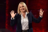 4 minuti faCome Federica Sciarelli ha cambiato “Chi l’ha visto?”In oltre vent'anni di conduzione lo ha reso un programma d'inchiesta, in alcuni casi in grado di influire in modo decisivo sulle indagini
