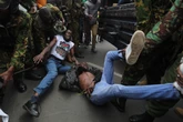 5 minuti faCentinaia di persone sono state arrestate in Kenya per aver commemorato i manifestanti uccisi nelle proteste del 2024