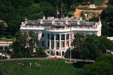 pochi secondi faIl Senato degli Stati Uniti ha cancellato lo stanziamento di fondi pubblici per la sala ricevimenti voluta da Trump alla Casa Bianca