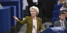 pochi secondi faUrsula von der Leyen ha detto che la Commissione Europea proporrà sanzioni contro Israele