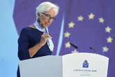 1 minuto faA cosa serve aumentare i tassi di interesseLe banche centrali lo fanno per contrastare l'inflazione, con un meccanismo rodato ma molto impopolare per gli effetti sui mutui e sull'economia