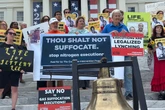 pochi secondi faLa Corte Suprema ha vietato all’Alabama di eseguire una condanna a morte con il contestato metodo dell’ipossia da azoto