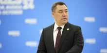 5 minuti faIl Kirghizistan vieterà la pornografia onlineLo ha deciso il presidente Sadyr Japarov, che con la scusa di difendere i valori tradizionali sta restringendo molto la libertà di espressione