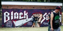 6 minuti faL’altra reunion del weekendA poca distanza dallo stadio in cui suonavano gli Oasis, i Black Sabbath originali sono tornati insieme per la prima volta in vent'anni