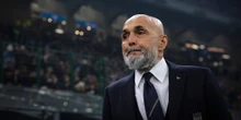 Non è facile avere Aurelio De Laurentiis come presidente, dice Luciano SpallettiNel suo nuovo libro l'ex allenatore del Napoli lo chiama «Sultano», dice che ha «un ego troppo grande» e racconta un po' di aneddoti inediti