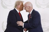 3 minuti faDa dove arriva l’amicizia tra Gianni Infantino e Donald TrumpE cosa ci faceva il presidente della FIFA all'incontro in Egitto sul futuro della Striscia di Gaza
