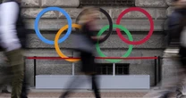 3 minuti faQuanto costa vedere dal vivo le Olimpiadi di Milano Cortina?Dipende, ma spesso almeno qualche centinaio di euro, soprattutto per pernottare in una delle tante sedi delle gare