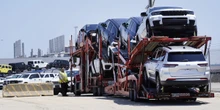 3 minuti faStellantis investirà 13 miliardi di dollari negli Stati UnitiÈ l'ultimo esempio di come il gruppo stia puntando su zone del mondo fuori dall'Europa e soprattutto dall'Italia