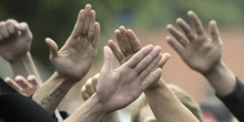 pochi secondi faSu internet una minoranza piccola fa la voce più grossaPochi utenti molto attivi e sovraesposti riescono a influenzare l’idea di mondo che ci facciamo