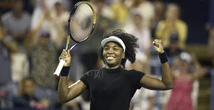 4 minuti faVenus Williams gioca ancora, e vinceA 45 anni la sorella maggiore di Serena non si è mai ufficialmente ritirata, ed è tornata a vincere dopo quasi due anni dall'ultima volta