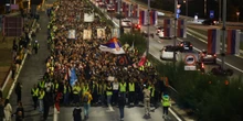 2 minuti faIn Serbia gli studenti protestano da quasi un annoNonostante la repressione molto violenta: chiedono elezioni anticipate, ma il presidente Vučić prende tempo