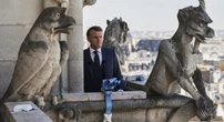 2 minuti faEmmanuel Macron è sempre più isolatoAnche i suoi alleati stanno prendendo le distanze, e ora al presidente francese restano poche opzioni per risolvere la crisi di governo