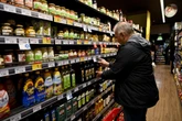 3 minuti faIn Italia a maggio i prezzi sono aumentati del 3,2 per cento, secondo l’Istat