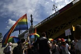 3 minuti faLa polizia ungherese ha detto che non c’è motivo per proibire il Pride di Budapest, vietato lo scorso anno dal governo di Orbán