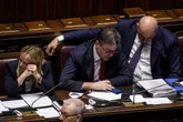 1 minuto faPerché Meloni, Giorgetti e Crosetto litigano sulle spese militariIl ministro della Difesa vuole tutti i 14,9 miliardi per nuovi investimenti, quello dell'Economia e la presidente del consiglio vogliono usarli per altro