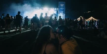 2 minuti faNei festival piccoli spesso c’è la musica buonaSpecialmente dopo la pandemia in Italia si sono affermati quelli più intimi e defilati, apprezzati ma non sempre sostenibili economicamente