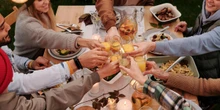 Le app per trovare nuovi amici funzionano?Da Timeleft a Bumble for Friends, si stanno moltiplicando: l'obiettivo è più arduo di quello che sembra