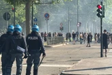 4 minuti faLa polizia ha arrestato otto tifosi della Juventus per gli scontri di domenica prima del derby di Torino