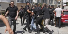 Almeno trenta persone sono state arrestate a Istanbul per aver provato a partecipare al Pride, vietato dalle autorità locali