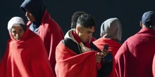 Un primo accordo sui migranti minorenni non accompagnati alle CanarieLo stato dovrebbe accettare di farsi carico di una parte di loro, dopo mesi di stallo e scontri tra governo locale e nazionale