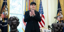 Cosa sono gli “Epstein files”In un pesante scambio di insulti Elon Musk ha accusato Donald Trump di essere coinvolto in qualche modo nelle attività illecite del finanziere, senza fornire prove