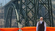 Narendra Modi ha inaugurato un enorme ponte ferroviario in Kashmir, per rendere la regione più “indiana”
