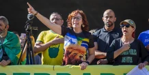 Una deputata brasiliana è scappata in Italia per sfuggire a una condannaCarla Zambelli fa parte del partito dell'ex presidente Jair Bolsonaro: ora è ricercata dall'Interpol