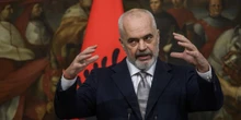 Edi Rama sarà ancora primo ministro in AlbaniaPer la quarta volta consecutiva: il Partito Socialista si cui è leader ha vinto nettamente le elezioni di domenica