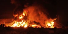 Gli attacchi di Israele ai siti energetici iranianiHanno colpito il principale deposito di carburante di Teheran e giacimenti di gas a sud, danneggiando uno dei settori più importanti per l'economia del paese