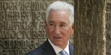 pochi secondi faIl governo francese ha convocato l’ambasciatore degli Stati Uniti per una lettera sull’antisemitismoCharles Kushner ha scritto una lettera aperta al presidente francese Emmanuel Macron in cui accusa la Francia di alimentarlo