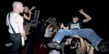 La musica hardcore piace sempre, soprattutto ai giovaniIl weekend scorso lo si è visto al Venezia Hardcore, che si tiene da dieci anni in una zona in cui la scena è particolarmente vivace