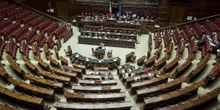 2 minuti faLa “settimana corta” per i parlamentari non è per forza una brutta ideaIn breve: l'efficienza dei deputati non è direttamente collegata al tempo che trascorrono alla Camera