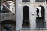 4 minuti faLa demolizione di Palazzo Fienga, il simbolo della camorra a Torre AnnunziataEra il "Fortapàsc" nel celebre film di Marco Risi sul giornalista Giancarlo Siani, ucciso nel 1985