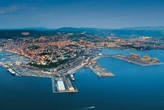 2 minuti faDal porto di Trieste si capiscono bene le conseguenze della guerraÈ lo scalo italiano più importante per le esportazioni e le importazioni: da qui si osserva chiaramente perché i prezzi di ogni cosa stanno aumentando