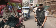 India e Pakistan si sono accordati per un cessate il fuocoÈ immediato ed è stato confermato dai due paesi, dopo quattro giorni di scontri e bombardamenti