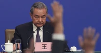 Sta circolando una falsa dichiarazione della Cina che condanna IsraeleÈ stata attribuita al ministro degli Esteri, che però non l'ha mai pronunciata