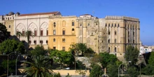 La Sicilia obbligherà gli ospedali pubblici ad assumere medici non obiettori di coscienzaÈ una decisione molto rilevante, in una delle regioni italiane in cui è più difficile abortire
